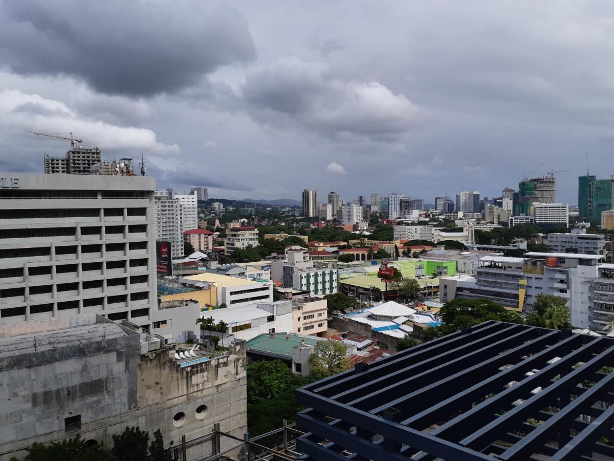 Cebu City Huge Lofts By P&J Exterior photo