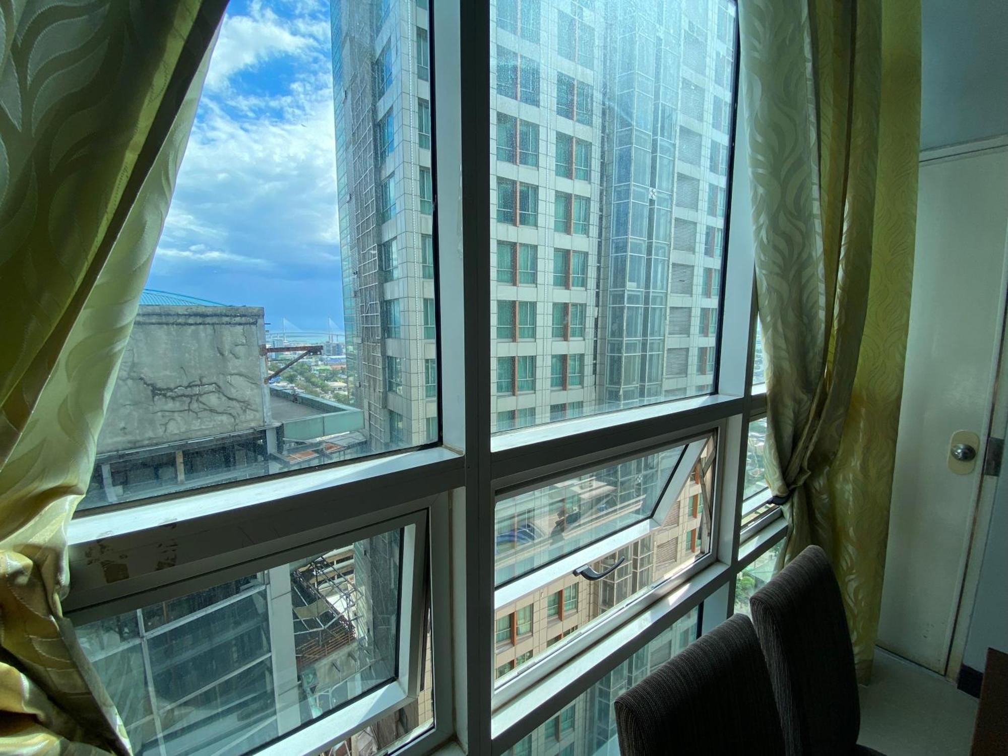 Cebu City Huge Lofts By P&J Exterior photo